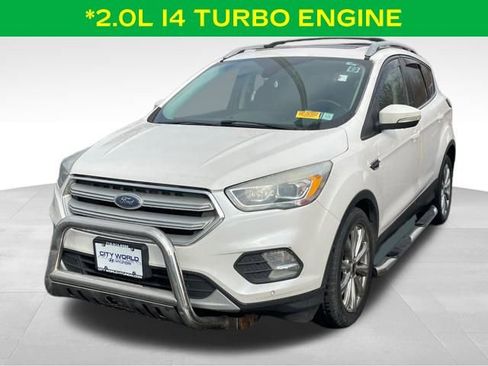 Used 2018 Ford Escape Titanium image 4