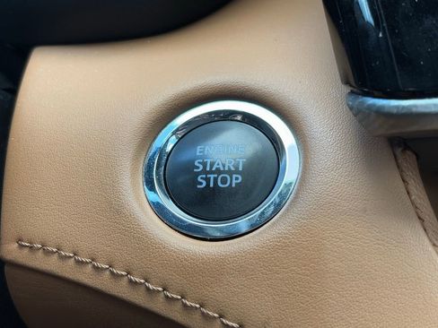 Used 2022 Toyota Highlander Platinum image 26