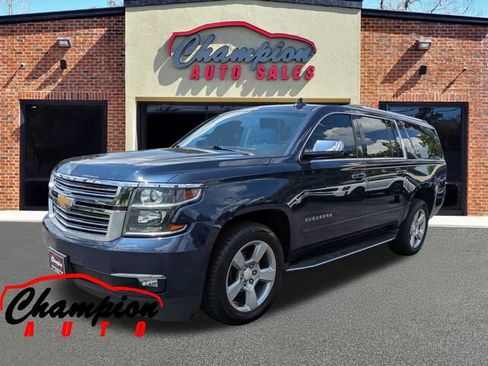 Used 2018 Chevrolet Suburban Premier AWD/4WD image 9