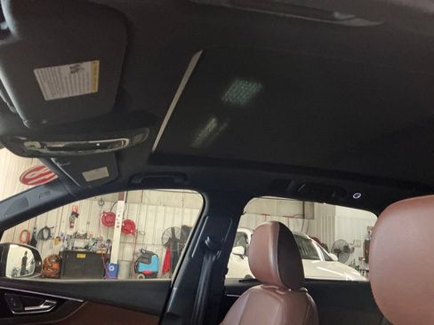 Used 2018 Audi Q7 3.0T Prestige AWD/4WD image 12