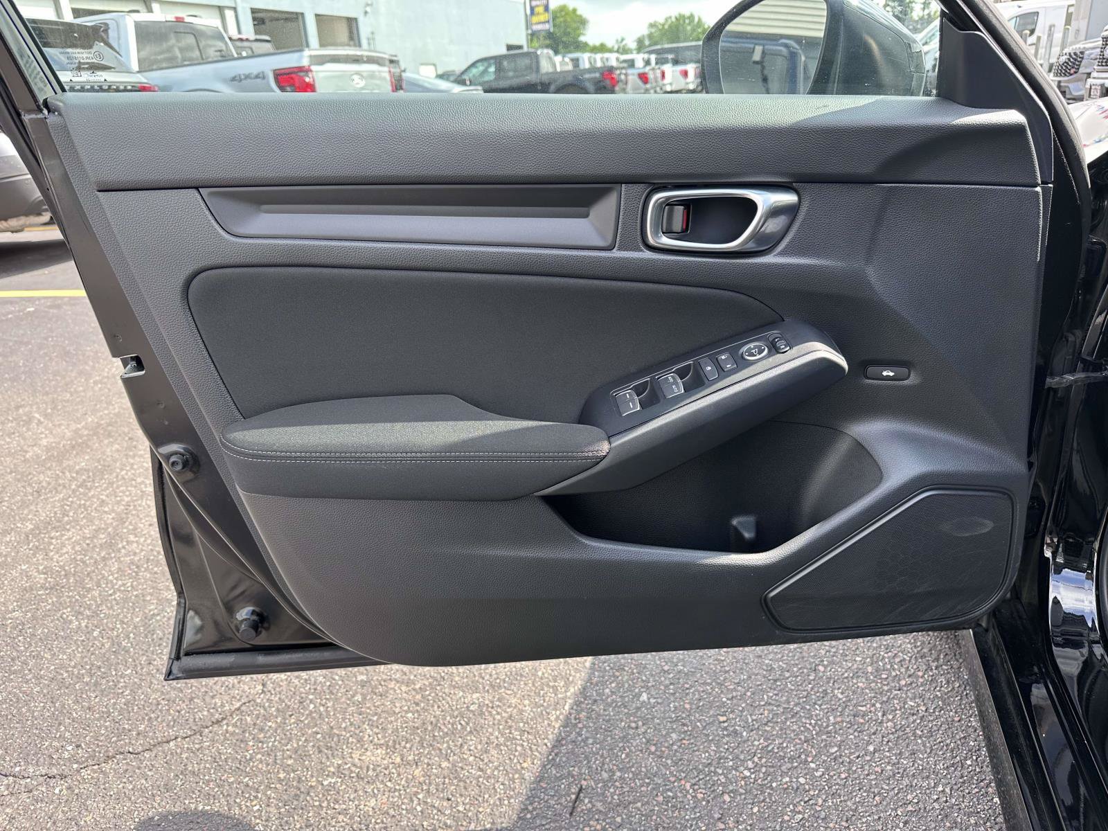Used 2023 Honda Civic Sport image 9