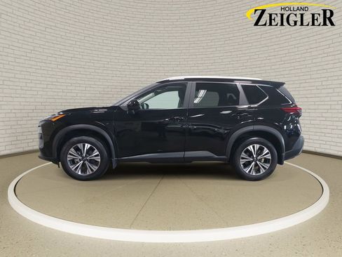 Used 2023 Nissan Rogue SV w/ SV Premium B Package AWD/4WD image 8