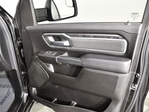 Used 2023 RAM 1500 Big Horn AWD/4WD image 40