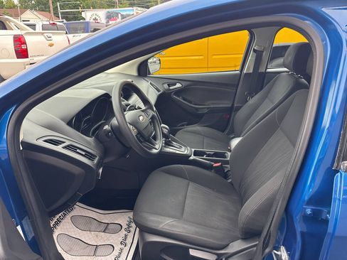 Used 2018 Ford Focus SE FWD image 13