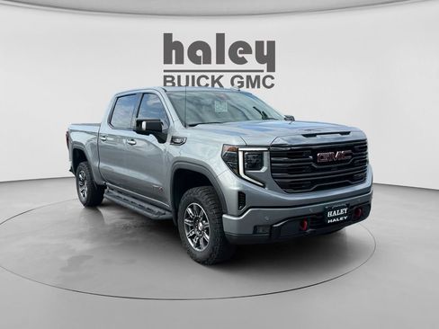 Used 2024 GMC Sierra 1500 AT4 w/ Technology Package AWD/4WD image 7