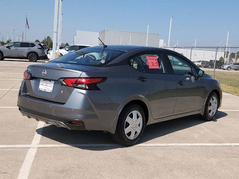 Certified 2025 Nissan Versa S w/ Trunk Package image 5