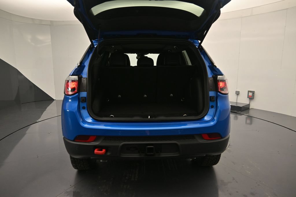 New 2026 Jeep Compass Trailhawk w/ Sun, Sound & Navigation Group AWD/4WD image 26