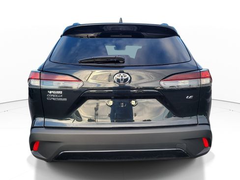 Used 2026 Toyota Corolla Cross LE FWD image 6