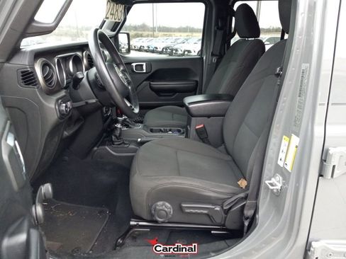 Used 2018 Jeep Wrangler Unlimited Sport image 17