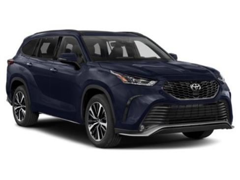 Used 2022 Toyota Highlander XLE image 6