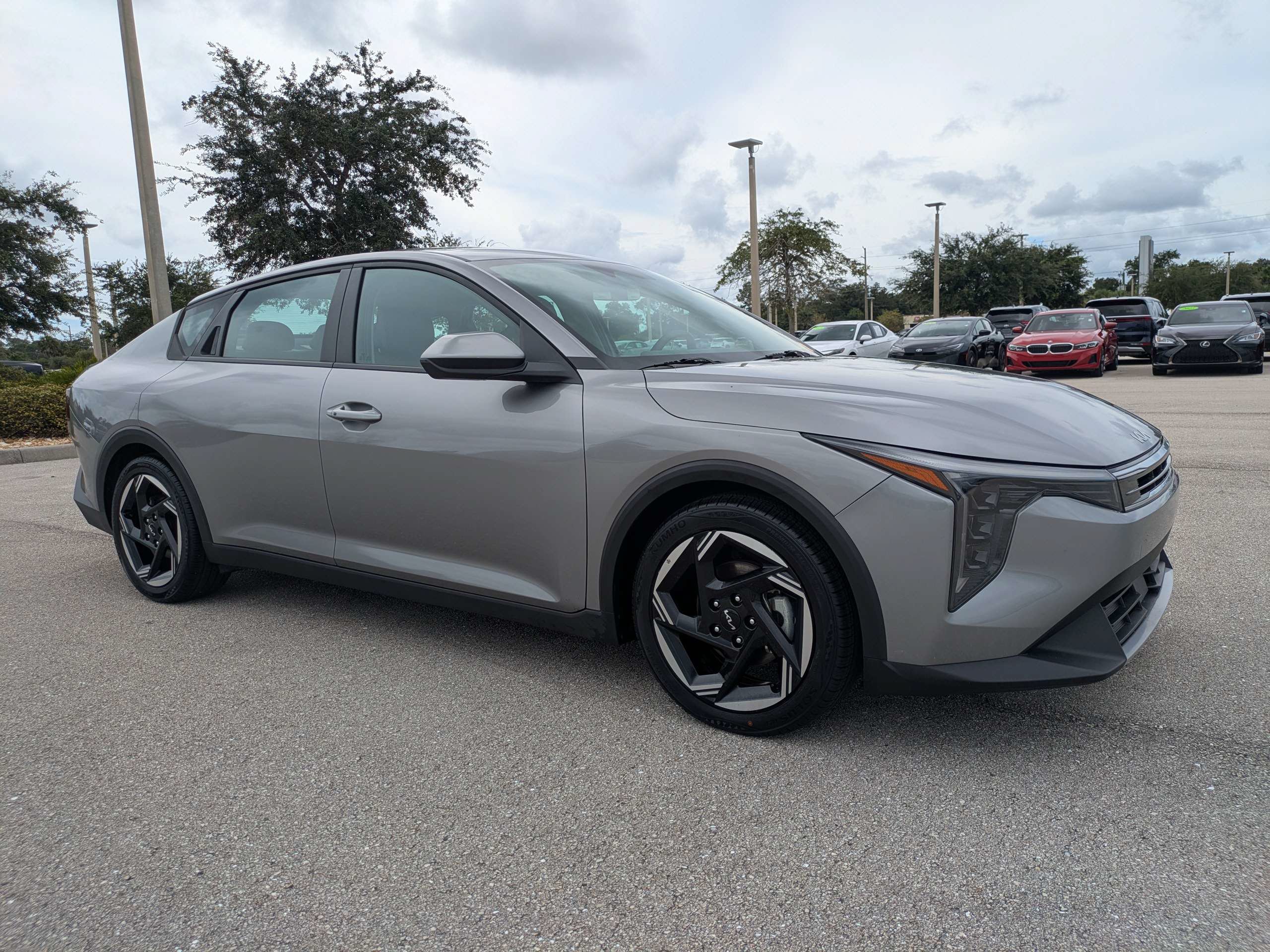 Certified 2025 Kia K4 EX FWD image 2