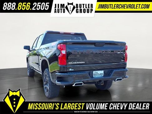 Used 2025 Chevrolet Silverado 1500 LT Trail Boss w/ Convenience Package II AWD/4WD image 3