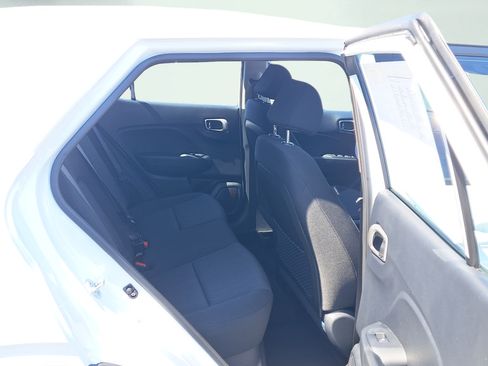 Used 2026 Hyundai Venue SE FWD image 14