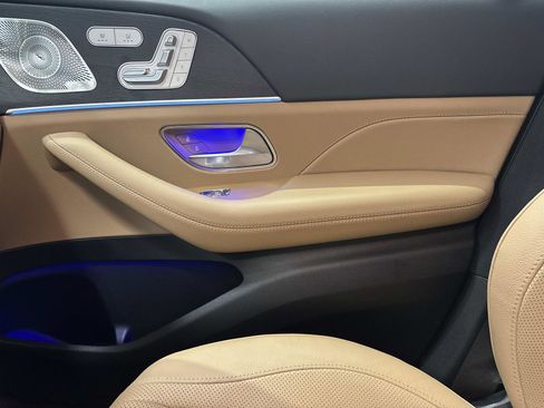 Certified 2025 Mercedes-Benz GLS 450 4MATIC image 23