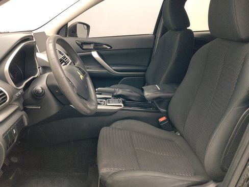 Used 2018 Mitsubishi Eclipse Cross LE AWD/4WD image 17