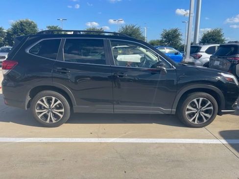 Used 2023 Subaru Forester Limited AWD/4WD image 2