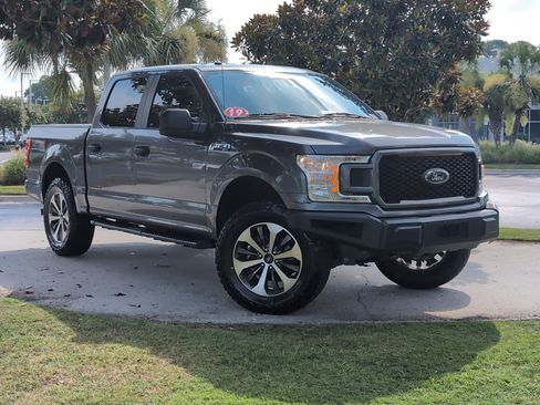 Used 2019 Ford F150 XL w/ Equipment Group 101A Mid AWD/4WD image 2