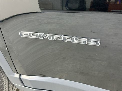 Used 2025 Jeep Compass Limited AWD/4WD image 28