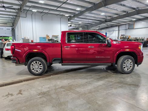 Used 2023 GMC Sierra 2500 Denali AWD/4WD image 2