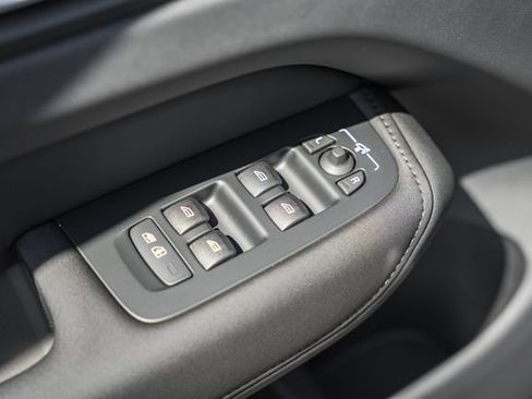 New 2026 Volvo XC60 T8 Plus AWD/4WD image 39