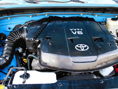 Used 2007 Toyota FJ Cruiser 4WD image 16