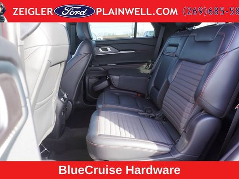 Used 2026 Ford Explorer ST-Line RWD image 14