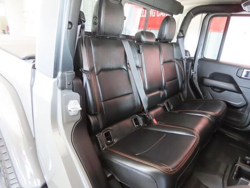 Used 2022 Jeep Gladiator Mojave w/ LED Lighting Group AWD/4WD image 30