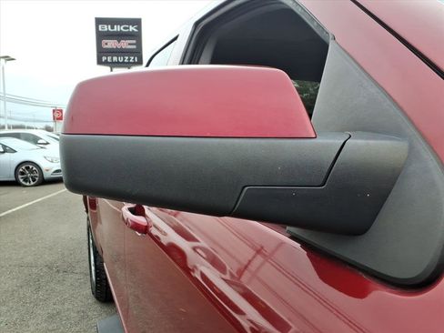 Used 2018 Chevrolet Silverado 1500 LT w/ All Star Edition image 12