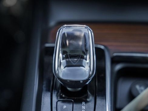 Certified 2024 Volvo V60 B5 Cross Country Ultimate image 24