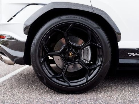 Used 2024 Lamborghini Urus Performante image 19