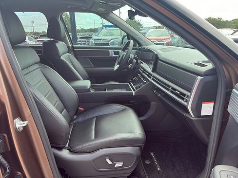 Used 2024 Hyundai Santa Fe Limited FWD image 16