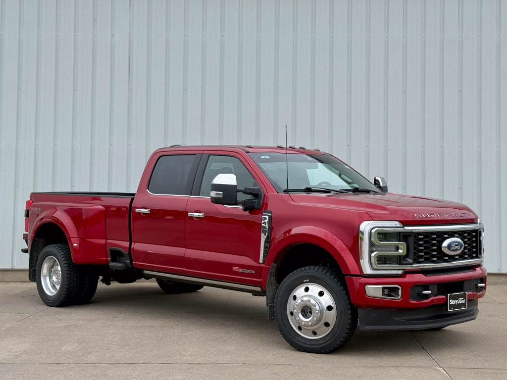 Certified 2024 Ford F450 Platinum w/ FX4 Off-Road Package AWD/4WD image 8
