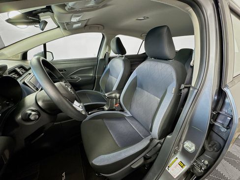 Used 2025 Nissan Versa SV FWD image 16