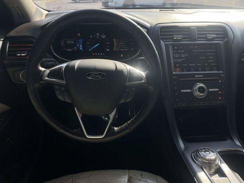 Used 2017 Ford Fusion Energi Titanium FWD image 14