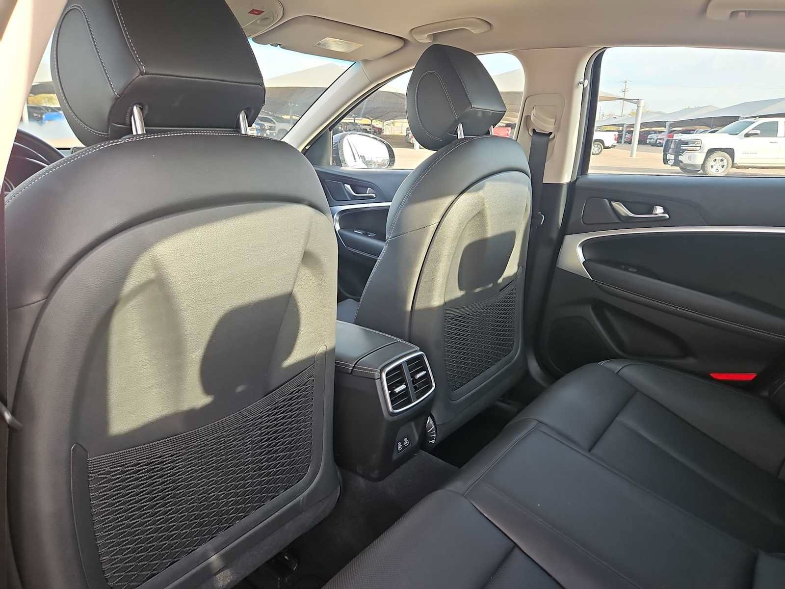 Used 2026 Genesis G70 2.5T RWD image 16
