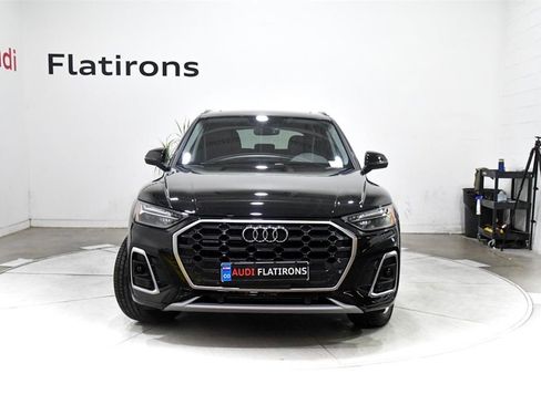 Certified 2025 Audi Q5 2.0T Premium Plus image 3