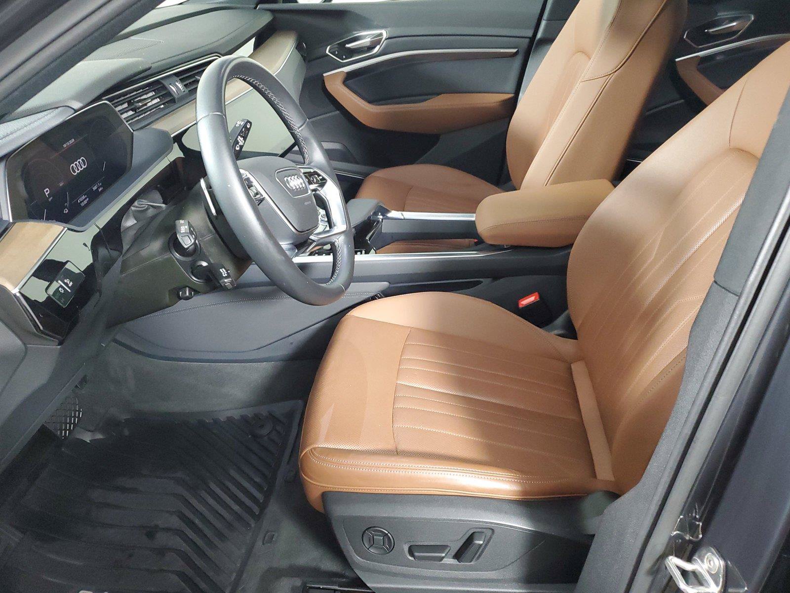 Used 2024 Audi Q8 e-tron Premium Plus w/ Premium Plus Package AWD/4WD image 22