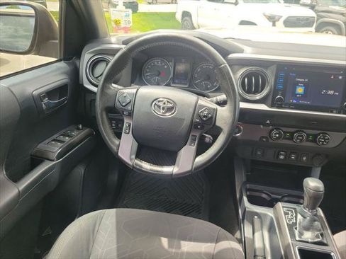 Certified 2019 Toyota Tacoma TRD Sport RWD image 16