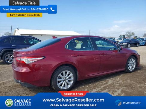 Used 2018 Toyota Camry LE FWD image 4