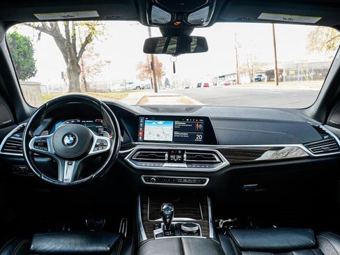 Used 2020 BMW X5 M50i w/ Premium Package image 12