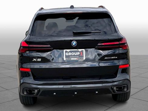 New 2026 BMW X5 xDrive50e w/ M Sport Package image 4