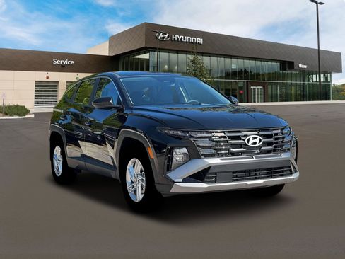 New 2026 Hyundai Tucson SE image 12