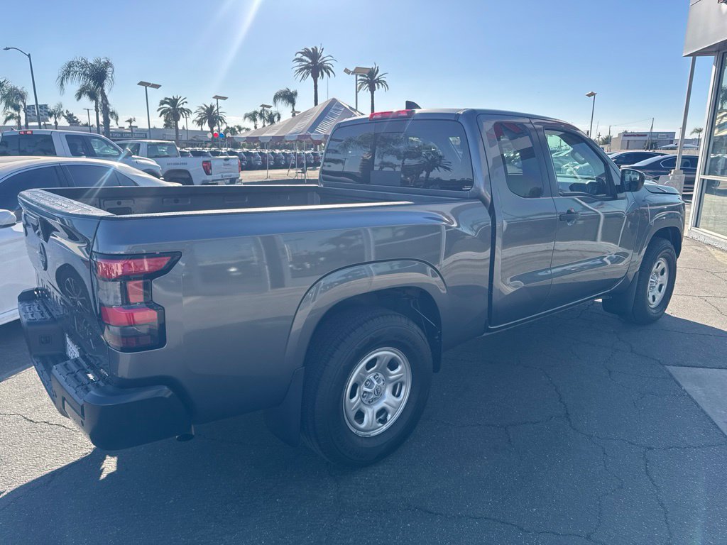 Used 2025 Nissan Frontier S RWD image 4