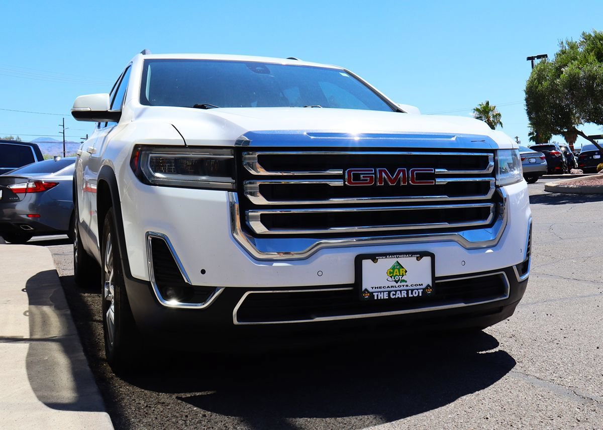 Used 2020 GMC Acadia SLT w/ LPO, Cargo Package FWD image 18