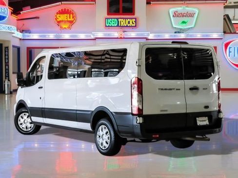 Used 2023 Ford Transit 350 XLT image 4