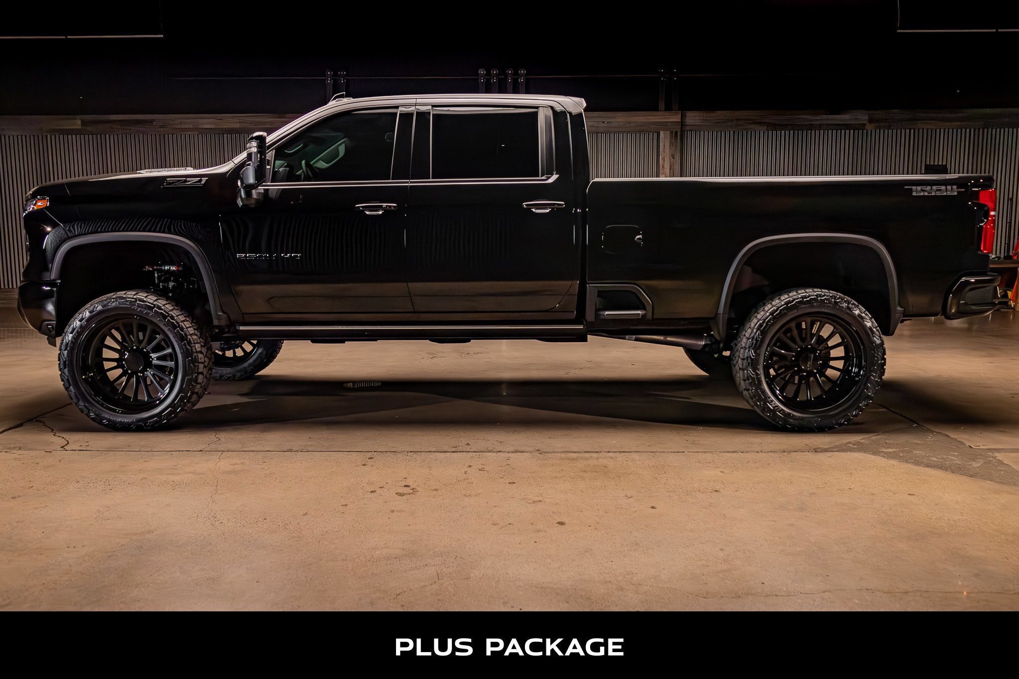 Used 2025 Chevrolet Silverado 2500 LTZ w/ LTZ Plus Package AWD/4WD image 6