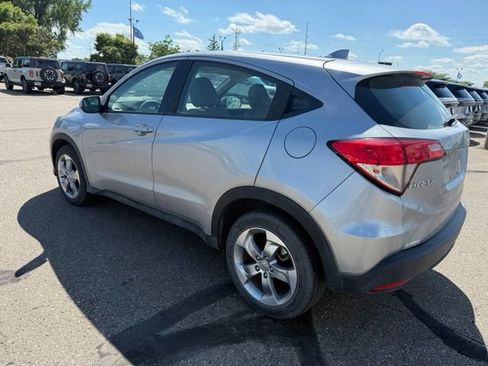 Used 2019 Honda HR-V LX image 8