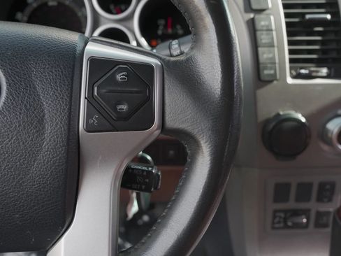 Used 2016 Toyota Sequoia Platinum image 21