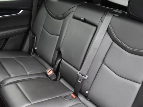 Certified 2025 Cadillac XT5 Premium Luxury image 26