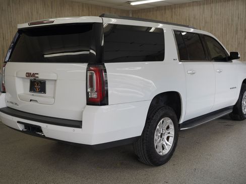 Used 2019 GMC Yukon XL SLT image 10